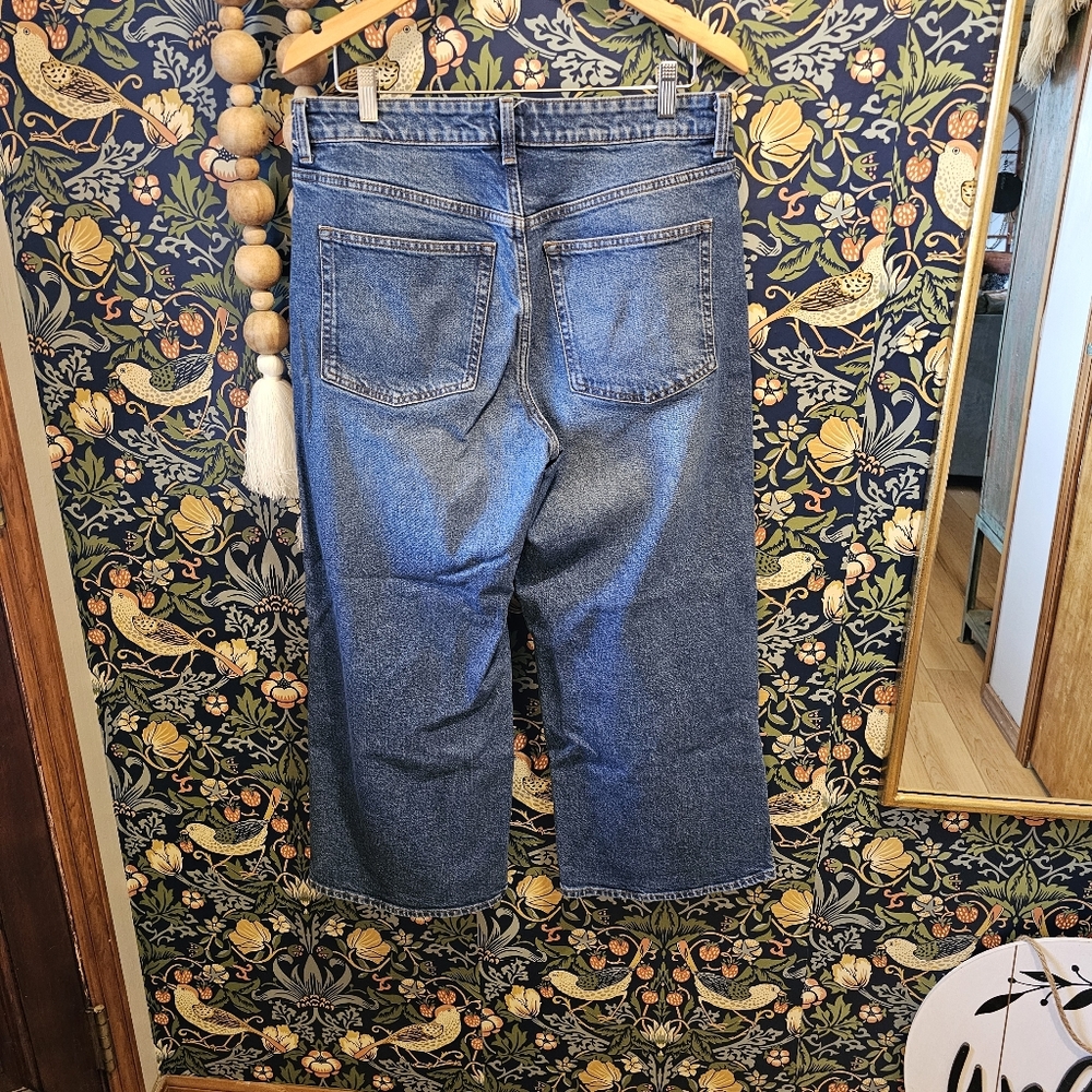 H&M Classic Cropped Wide Leg Chino Jeans - Picture 2 of 5